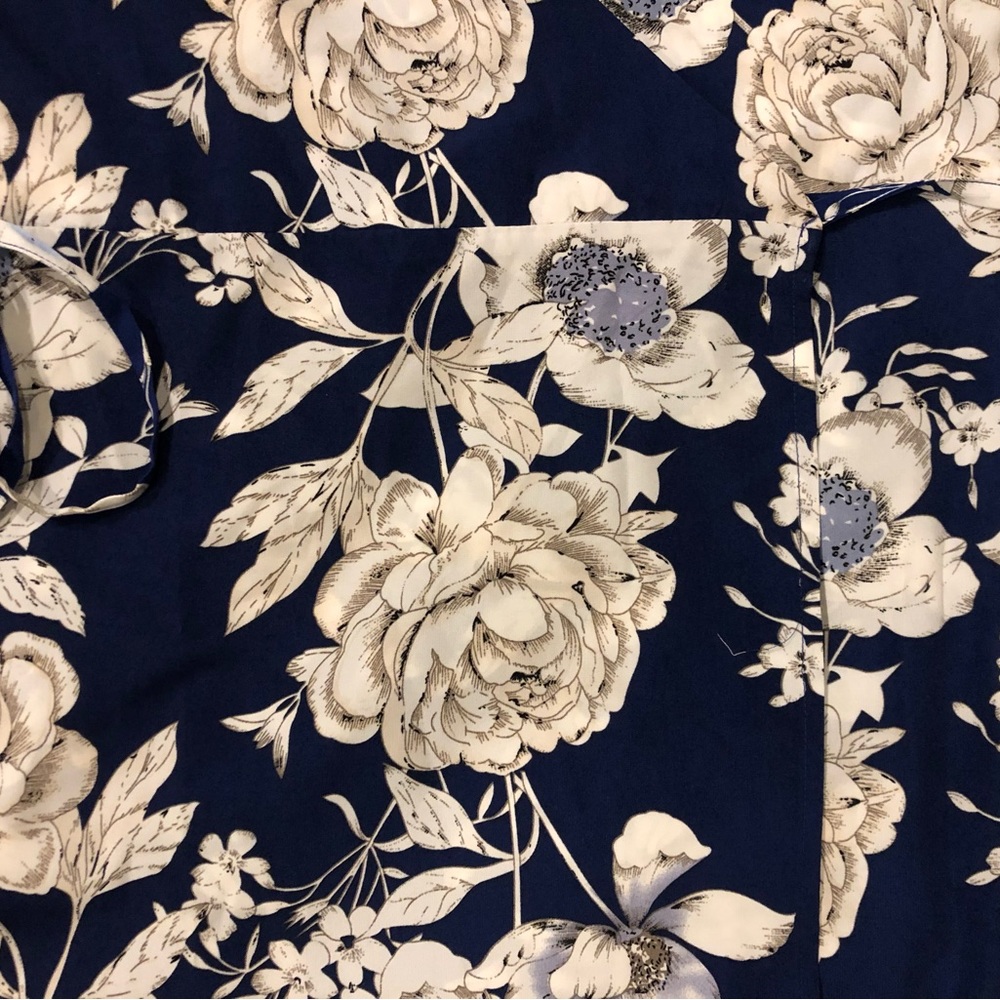 Be Only You medium wrap and tie dress blue/white floral print mid length